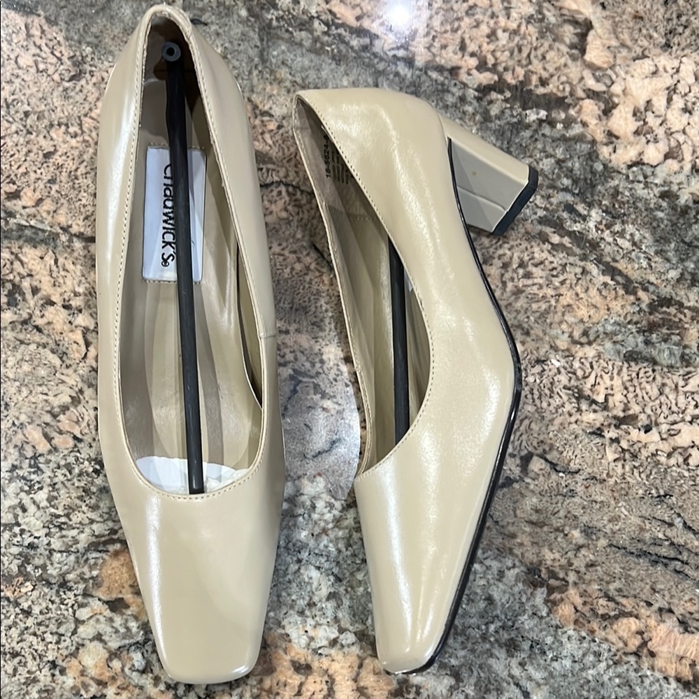 New!! Chadwick’s Cream Chunky Heel Pumps